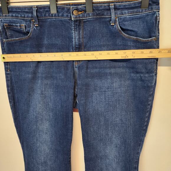 Old Navy Kicker Bootcut Jeans Size 18 Tall Long Blue Dark Wash High Rise Stretch - Picture 9 of 14